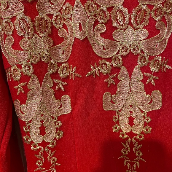 Gianni Bini Women’s fitted red long sleeve dress - Picture 2 of 4